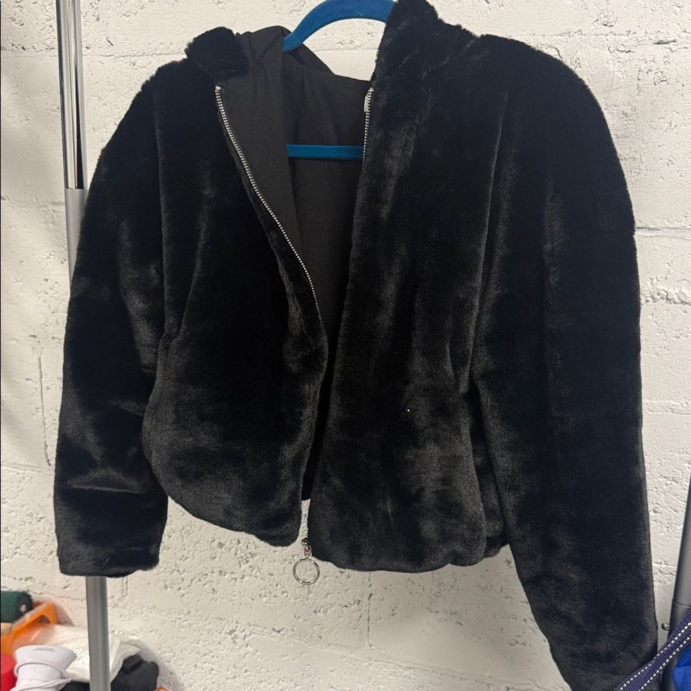 Black Faux Fur Jacket BRAND NEW Super Soft TopShop Size Small Zip Up Hood